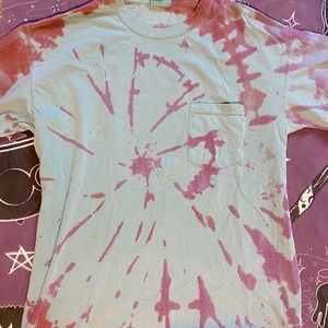Tye-dye pocket tee!